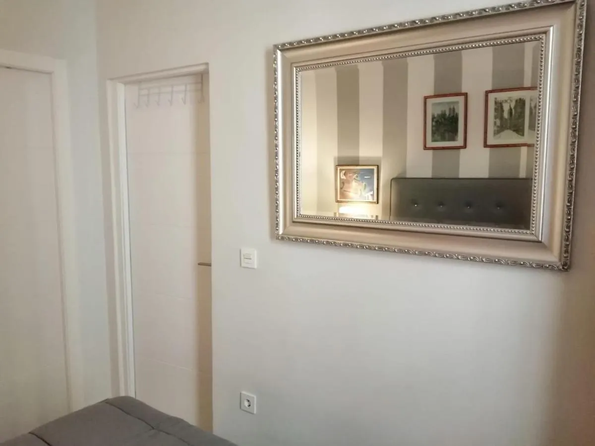 Casa Epi - Encantador Apartamento En El Centro De Granada - Barrio Realejo 0*,  Испания